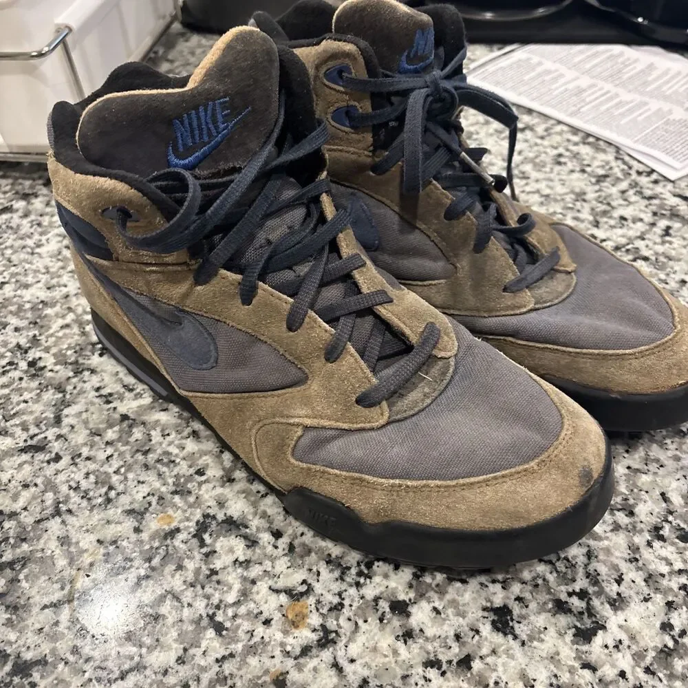 Nike ACG Caldera Men's Hiking Boots Size 10 90's Vintage
